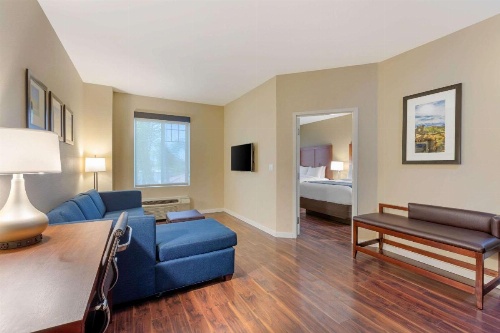 Comfort Inn & Suites Near Ontario Airport image 13