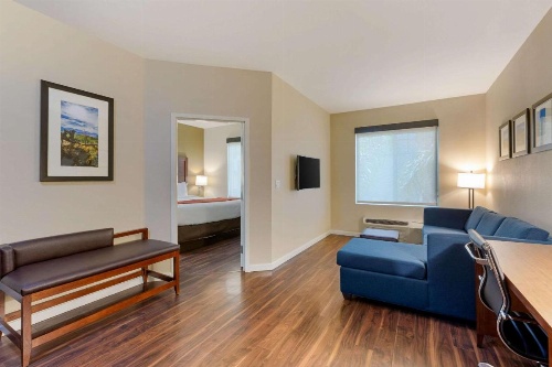 Comfort Inn & Suites Near Ontario Airport image 19