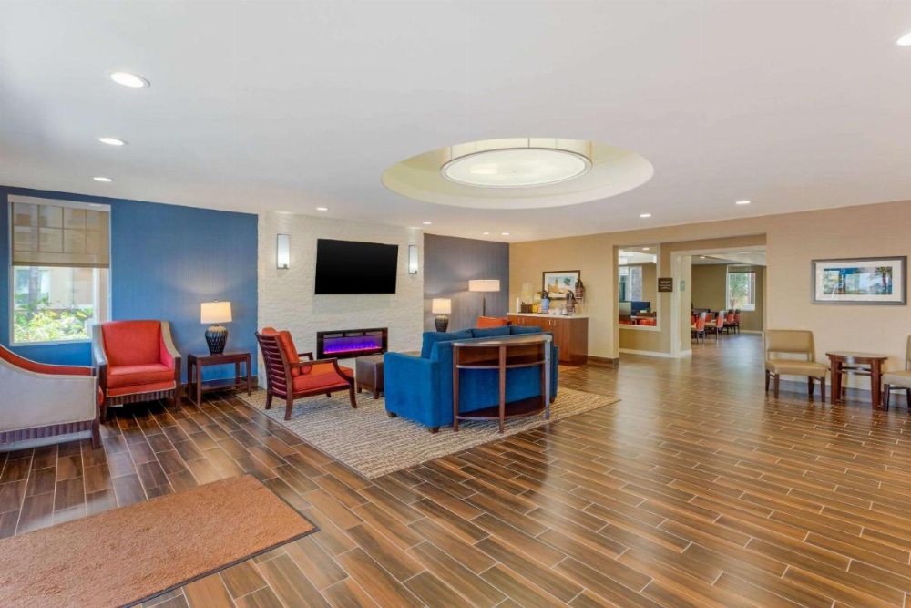 Comfort Inn & Suites Near Ontario Airport Image 42